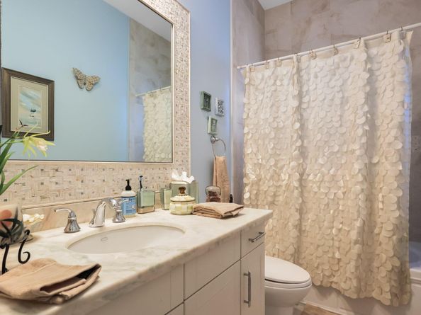 2409 NE 12th Street, Fort Lauderdale FL 33304