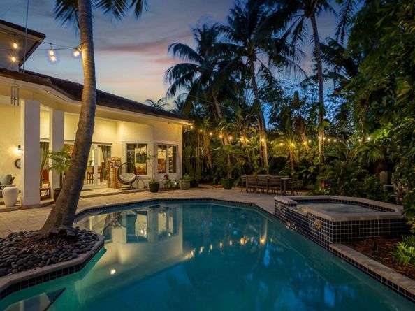 2409 NE 12th Street, Fort Lauderdale FL 33304