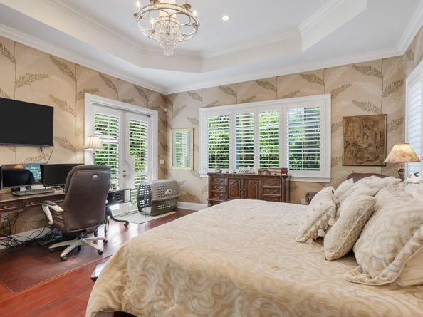 2409 NE 12th Street, Fort Lauderdale FL 33304