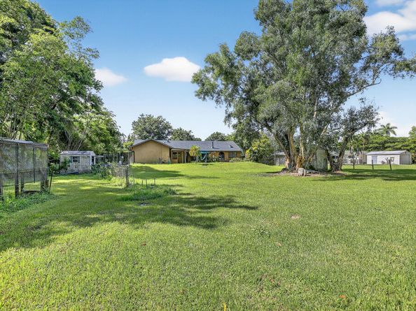 14755 SW 18th Ct, Davie FL 33325
