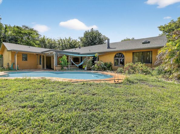 14755 SW 18th Ct, Davie FL 33325