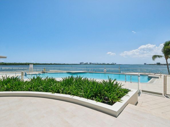 100 Lakeshore Drive 456, North Palm Beach FL 33408