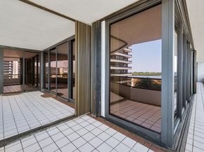 100 Lakeshore Drive 456, North Palm Beach FL 33408