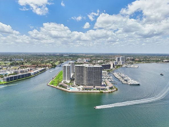 100 Lakeshore Drive 456, North Palm Beach FL 33408