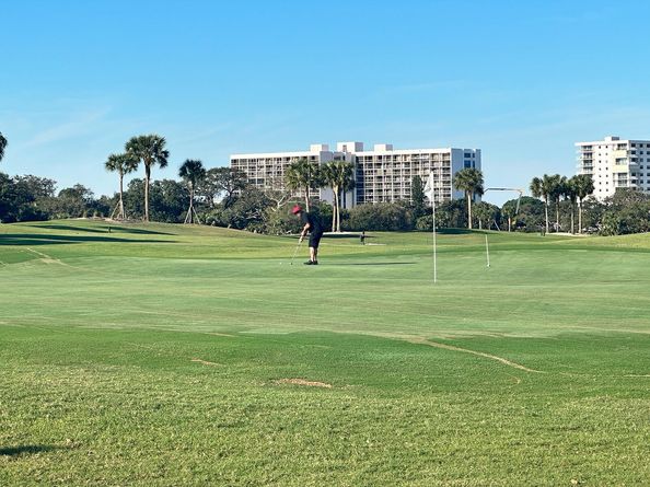 100 Lakeshore Drive 456, North Palm Beach FL 33408