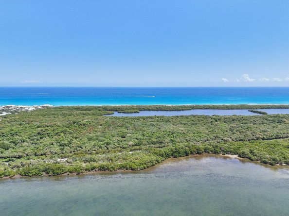 100 Lakeshore Drive 456, North Palm Beach FL 33408