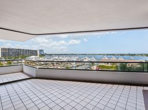 100 Lakeshore Drive 456, North Palm Beach FL 33408