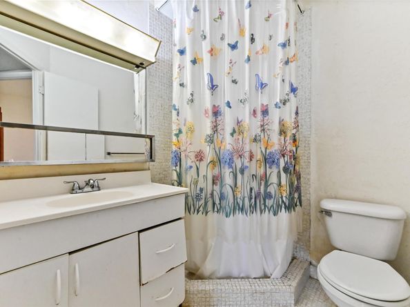 4321 NW 16th Street C302, Lauderhill FL 33313