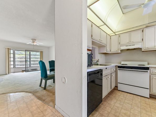 4321 NW 16th Street C302, Lauderhill FL 33313