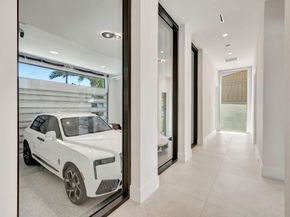 409 Isle Of Capri Dr, Fort Lauderdale FL 33301