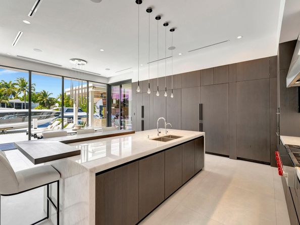 409 Isle Of Capri Dr, Fort Lauderdale FL 33301