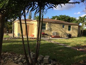 130 NW 5th Avenue, Boynton Beach FL 33435