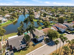 820 Rock Hill Avenue, Davie FL 33325
