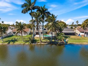 820 Rock Hill Avenue, Davie FL 33325