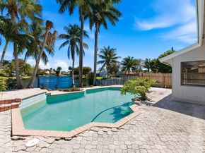 820 Rock Hill Avenue, Davie FL 33325