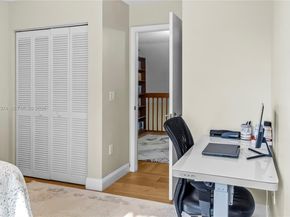 6885 NW 75th Place, Parkland FL 33067