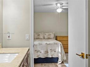 6885 NW 75th Place, Parkland FL 33067