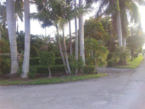 5300 SW 103rd Place, Miami FL 33165