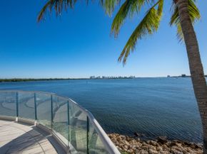 100 Lakeshore Drive 1755, North Palm Beach FL 33408
