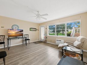 170 Canterbury H, West Palm Beach FL 33417