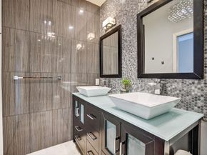3000 NE 8th Terrace B4, Oakland Park FL 33334