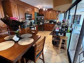 1881 NW 36th Street, Oakland Park FL 33309