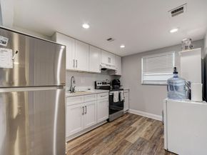 8370 Sands Point Boulevard Boulevard H208, Tamarac FL 33321