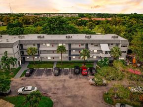 8370 Sands Point Boulevard Boulevard H208, Tamarac FL 33321