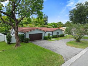 4180 NW 103rd Drive, Coral Springs FL 33065
