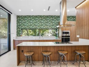 4354 Alton Road, Miami Beach FL 33140