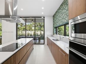 4354 Alton Road, Miami Beach FL 33140