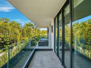 4354 Alton Road, Miami Beach FL 33140