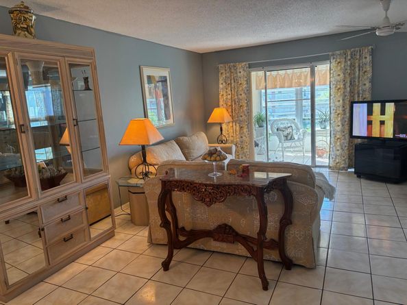 721 Lori Drive 305, Palm Springs FL 33461
