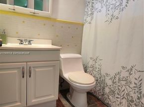 16901 NE 13th Avenue 306, Miami FL 33162