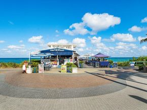 400 Village Green Circle W 202, Palm Springs FL 33461