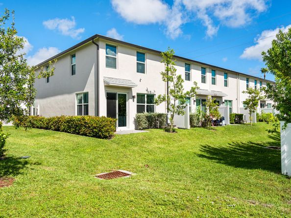 3522 Joshua Tree Street, Palm Springs FL 33461