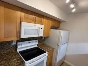 18206 Mediterranean Boulevard 421, Hialeah FL 33015