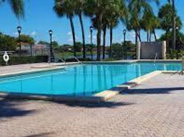 18206 Mediterranean Boulevard 421, Hialeah FL 33015