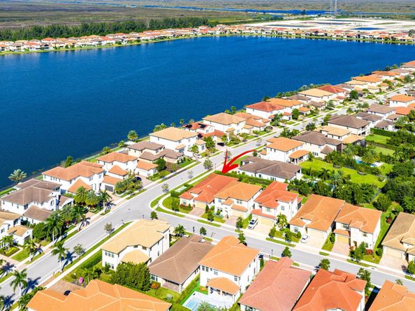 12295 N Baypoint Cir, Parkland FL 33076