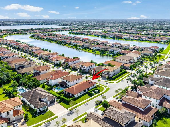 12295 N Baypoint Cir, Parkland FL 33076