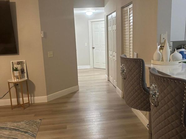 350 Crestwood Circle 106, Royal Palm Beach FL 33411