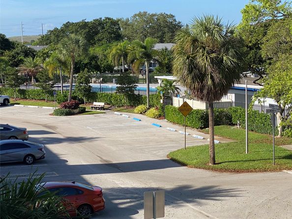 327 Richmond C 327, Deerfield Beach FL 33442