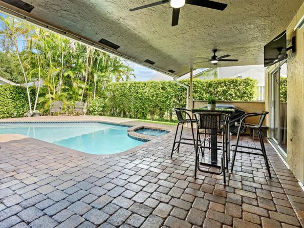 5133 NW 47th Ave, Coconut Creek FL 33073