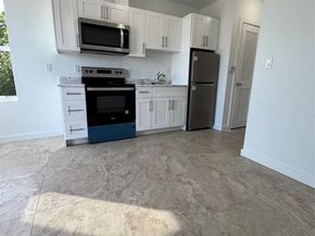 661 NW 21st Ter, Fort Lauderdale FL 33311