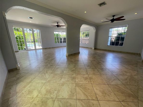 929 NE 18Th Ct #1-2, Fort Lauderdale FL 33305