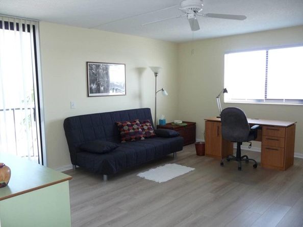 1202 S Lake Dr 502, Lantana FL 33462