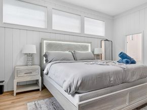 901 39th Court, West Palm Beach FL 33407