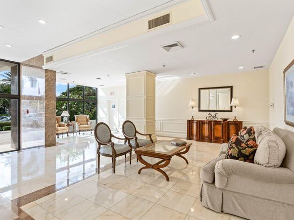 2917 S Ocean Boulevard 104, Highland Beach FL 33487