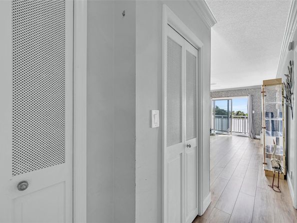 720 Orton Ave 505, Fort Lauderdale FL 33304