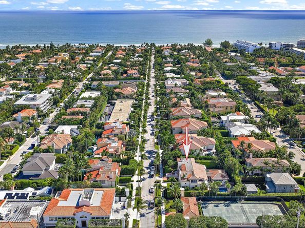260 Everglade Avenue, Palm Beach FL 33480